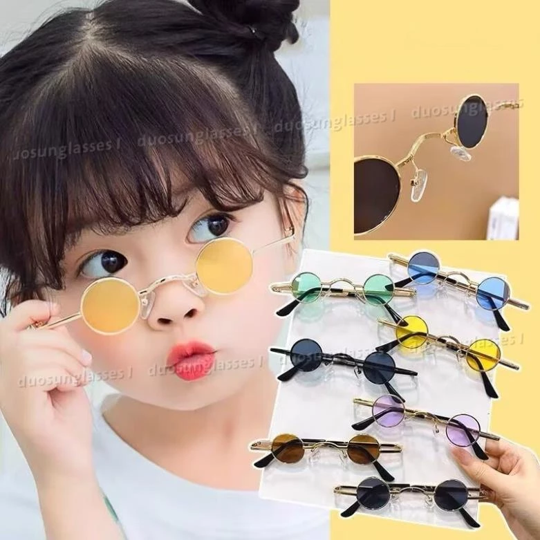 Khi Cho Bé Đeo Kính Mát: Những Điều Phụ Huynh Cần Biết Về Bảo Vệ Mắt Trẻ