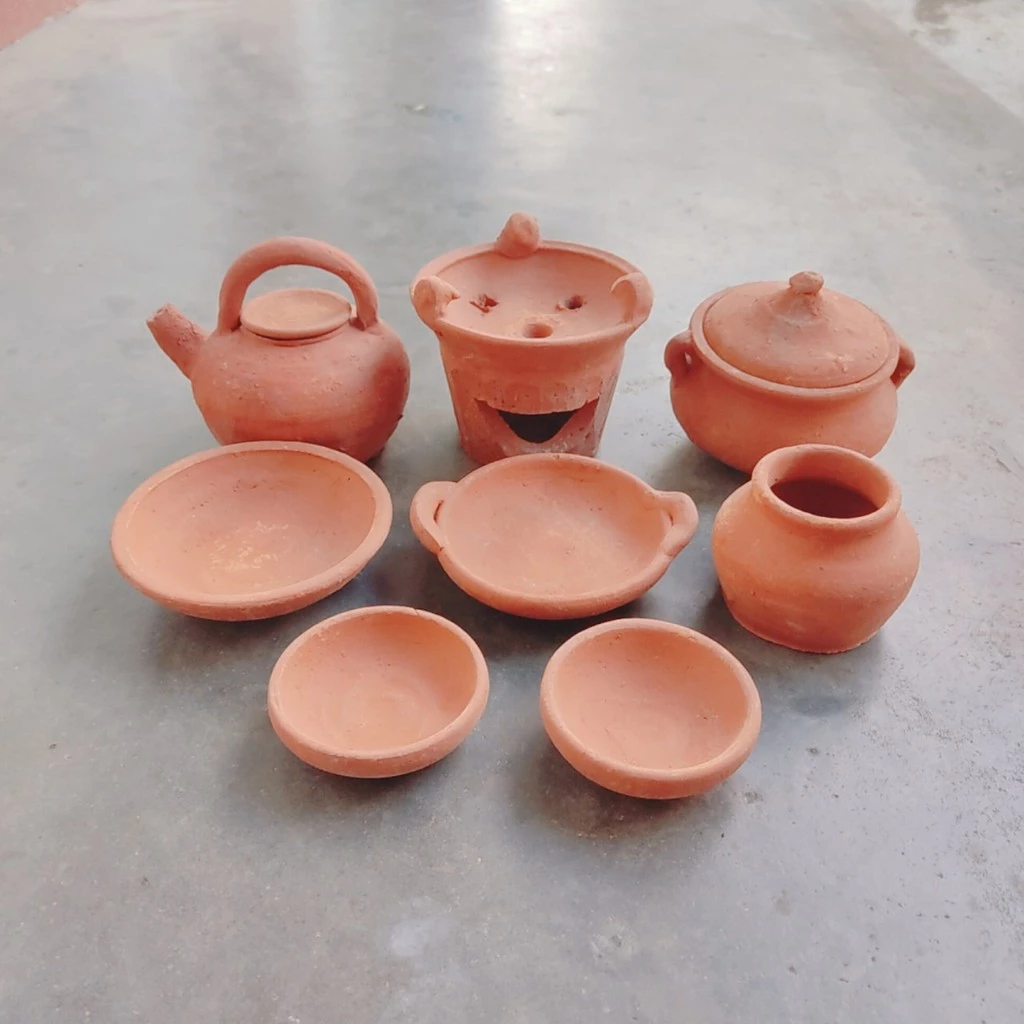 Làm thế nào để chọn đồ chơi nấu ăn đất nung phù hợp cho bé mà không lo về an toàn?