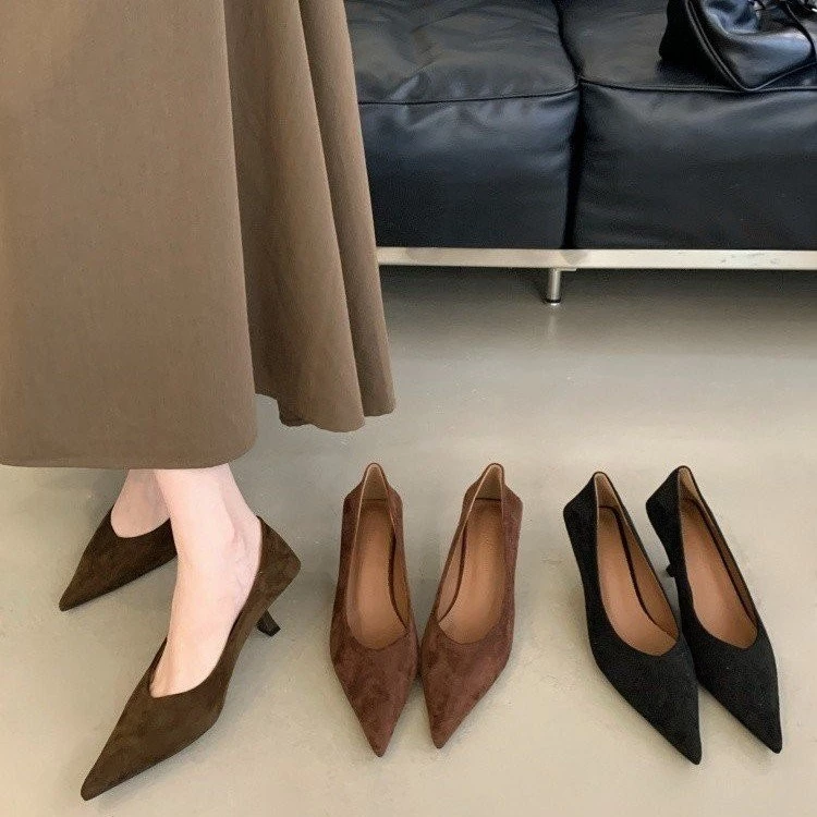 Mẹo chọn giày cao gót mũi nhọn cho người mới: Sai lầm thường gặp và cách chọn size chuẩn