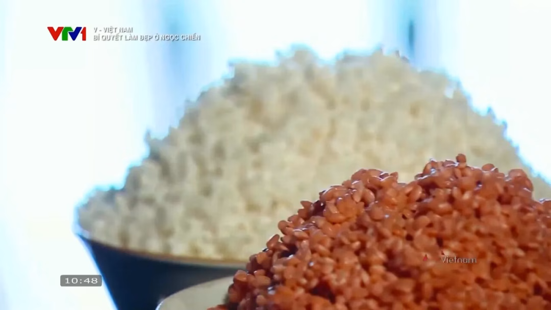 Bí Quyết Làm Đẹp Của Ngọc Chiến: Uống Nước, Ăn Uống, Và Thể Thao