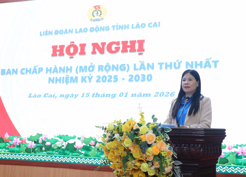 Chủ tịch LĐLĐ tỉnh L&agrave;o Cai Nguyễn Thị B&iacute;ch Nhiệm