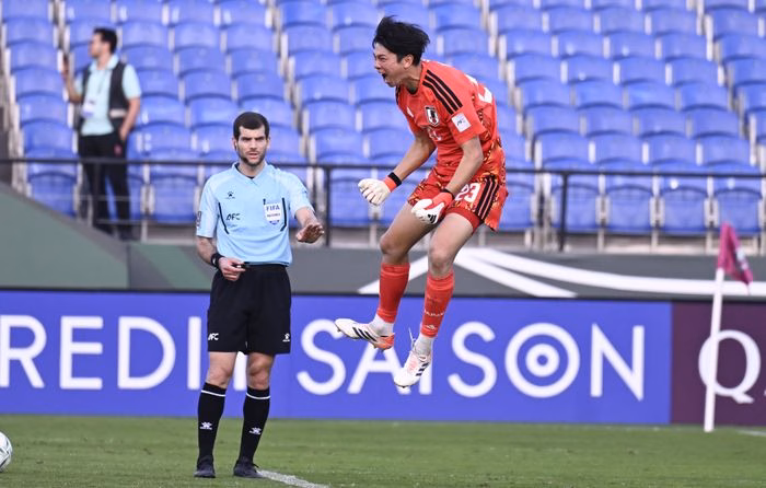 Araki với nền tảng thể lực tốt