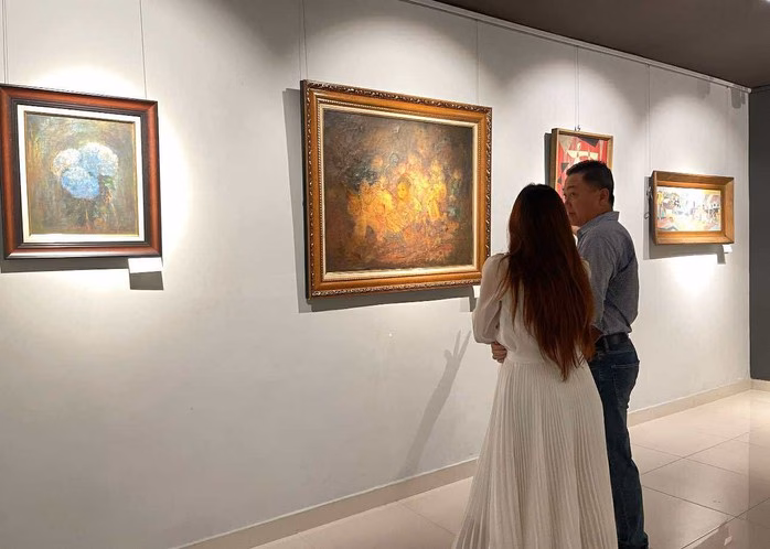 Triển lãm Tác phẩm vang bóng một thời Sài Gòn xưa Không gian triển lãm sang trọng