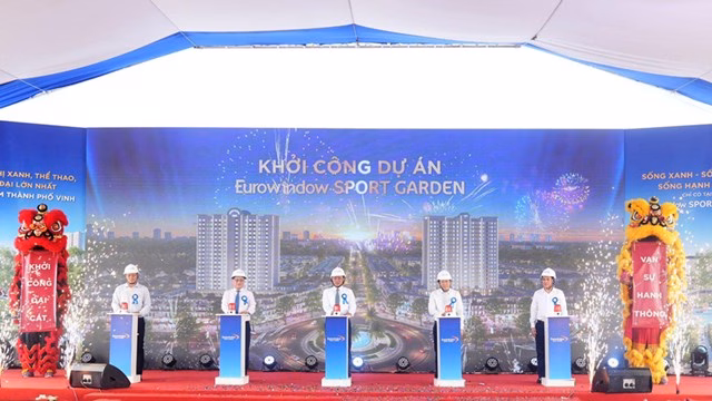 Dự án Eurowindow Sport Garden chính thức được khởi công Dự án Eurowindow Sport Garden chính thức được khởi công đánh dấu sự trở lại ấn tượng của Eurowindow Holding tại thị trường bất động sản thành phố Vinh.