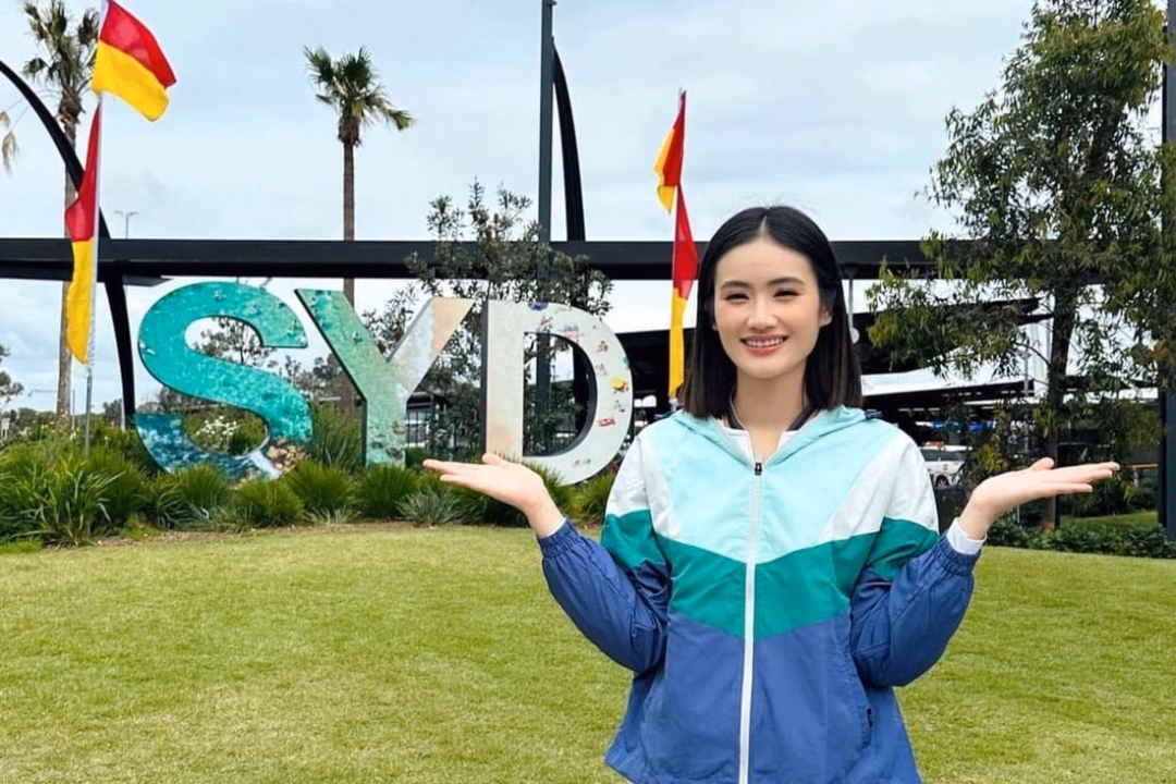 Hoa hậu Ý Nhi du học Hoa hậu Ý Nhi bị công kích Đi du học mấy tháng để tránh drama