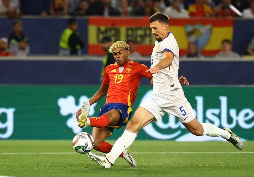 Tây Ban Nha thắng Pháp 5-4 Tây Ban Nha vào chung kết Nations League