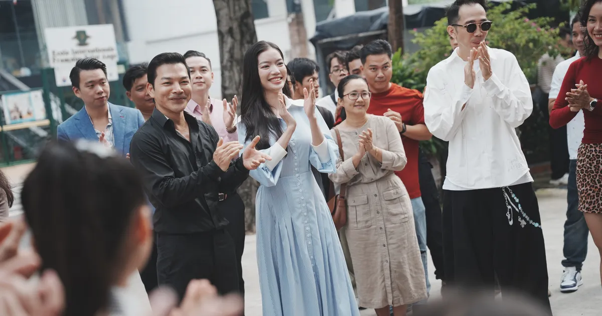 Trần Bảo Sơn tại lễ khai máy Trần Bảo Sơn vô cùng háo hức với dự án phim đầu tay của mình
