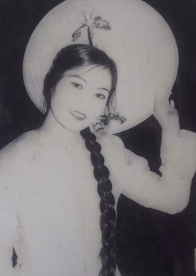 NSND Thúy Mơ lúc trẻ