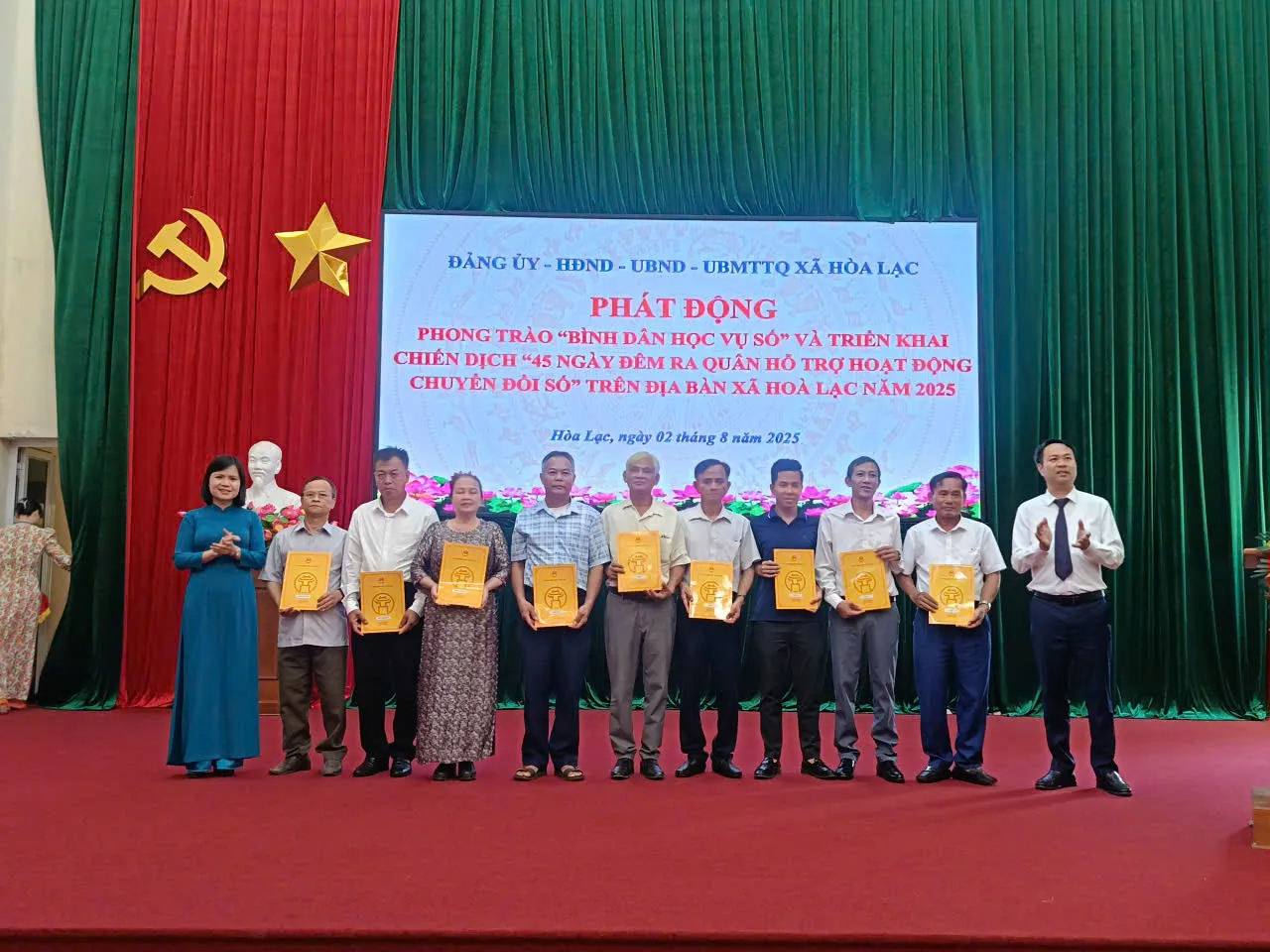 Hà Nội: Phát động Phong trào ‘Bình dân học vụ số’ để nâng cao kỹ năng chuyển đổi số Hình ảnh 2