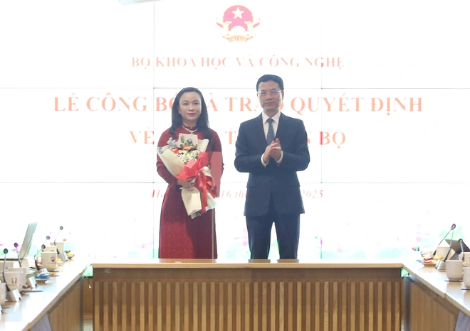 Bộ Khoa học và Công nghệ luân chuyển 5 cán bộ lãnh đạo Bộ trưởng Khoa học và Công nghệ Nguyễn Mạnh Hùng. Ảnh: TTTT
