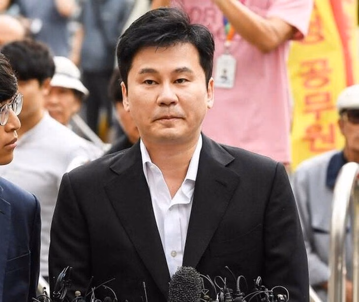 Cựu chủ tịch YG Entertainment Yang Hyun Suk lãnh án 6 tháng tù giam vì đe dọa nhân chứng Cựu chủ tịch YG Yang Hyun Suk nhận án tù vì can thiệp điều tra ma túy của B.I - Ảnh 5.