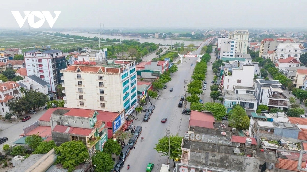 Giải bài toán đầu tư công cho cán bộ dôi dư sau sáp nhập Cơ sở vật chất của thành phố Hoa Lư (Ninh Bình) chưa đáp ứng được yêu cầu làm việc của các cơ quan sau sáp nhập