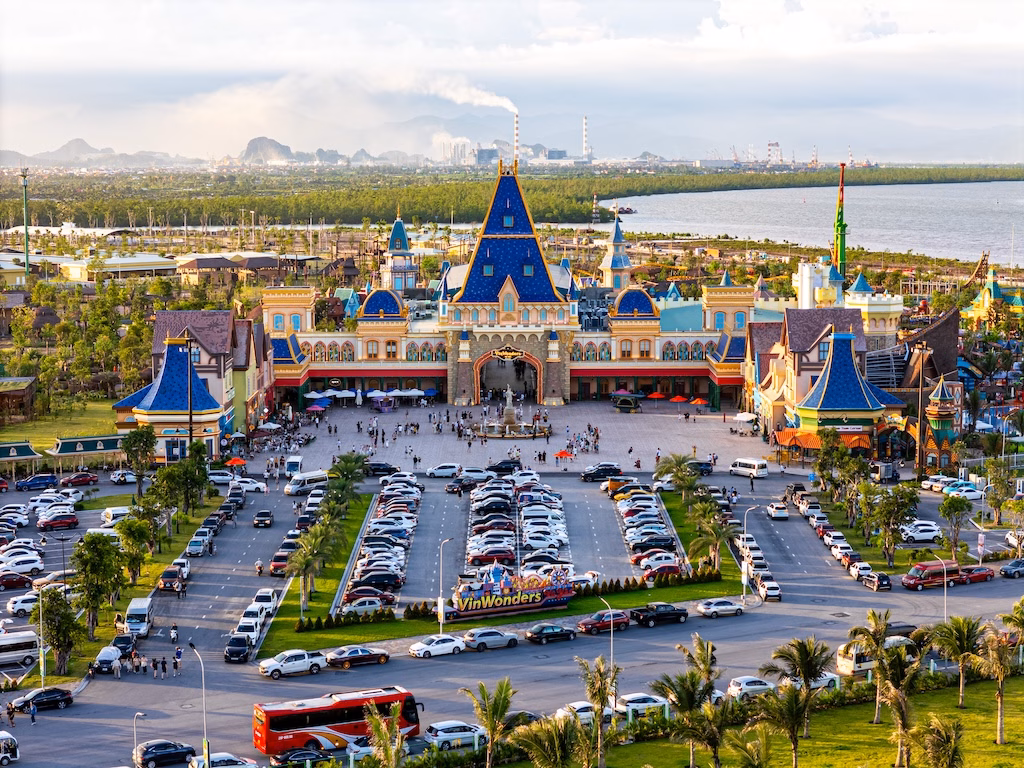 VinWonders Vũ Yên đang trở thành điểm đến du lịch giải trí được săn đón bậc nhất tại Miền Bắc với hàng chục nghìn lượt khách mỗi ngày