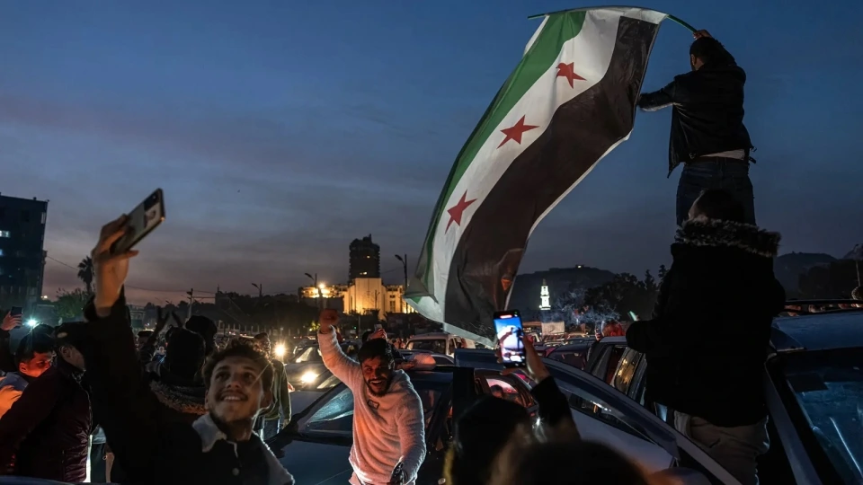 Israel liên tục oanh tạc Syria giữa căng thẳng với Iran và nỗ lực bình thường hóa quan hệ của Mỹ