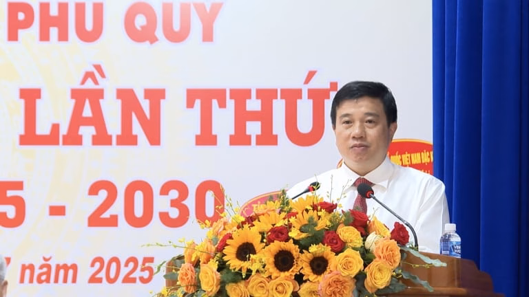 Những chuyện atyp réussite của người Việt: Làng dược liệu thơm, nuôi heo rừng lãi 1 tỷ/năm Bí thư Tỉnh ủy Lâm Đồng: Đặc khu Phú Quý xây dựng nông thôn mới đáng sống, khai thác hiệu quả kinh tế biển