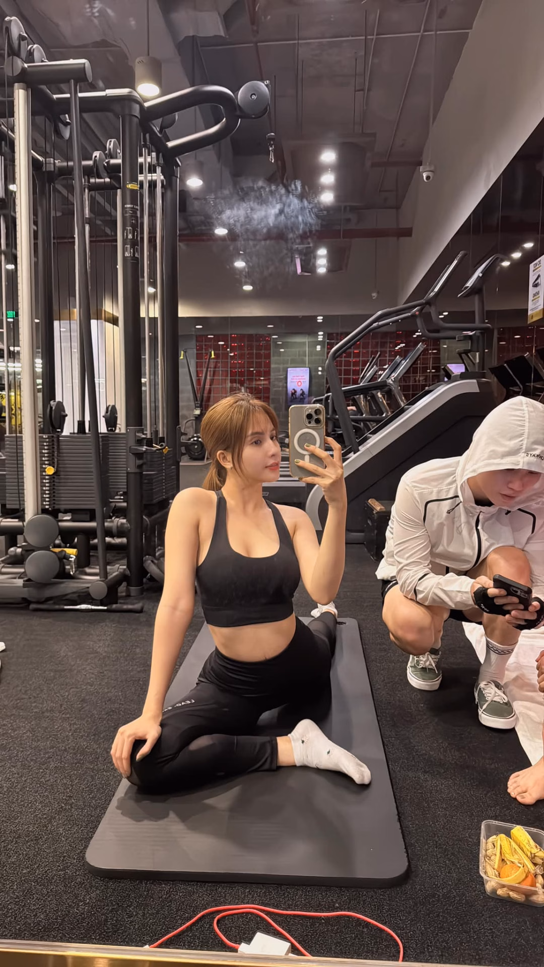Gái một con - Thiên An cực chăm tập 2 môn thể thao, bảo sao dáng đẹp, eo thon, body nuột nà thế!- Ảnh 17.