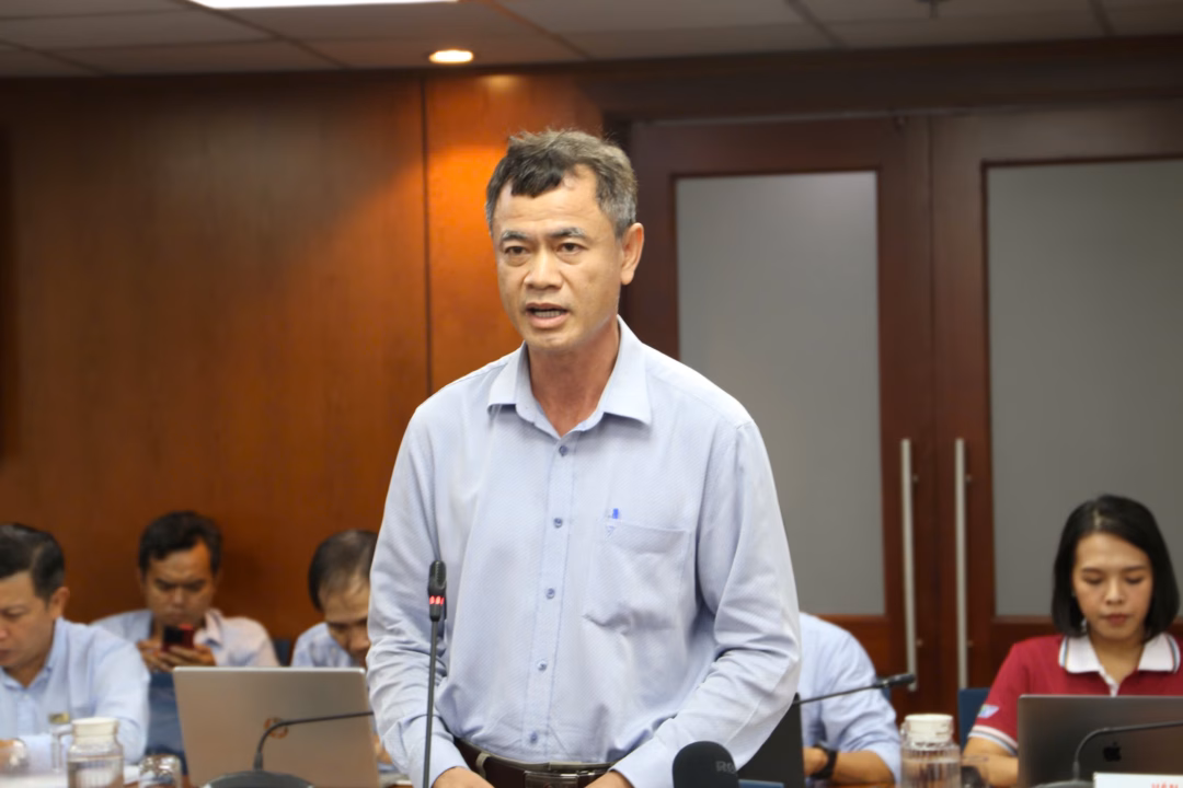 TP HCM cần 60 ha đất để phát triển trạm sạc xe điện Ông Lê Thanh Hải, Giám đốc Trung tâm Tư vấn Ứng dụng Kinh tế, Viện Nghiên cứu Phát triển TP.HCM (HIDS) chia sẻ tại họp báo chiều 17/7. Ảnh: T.H.