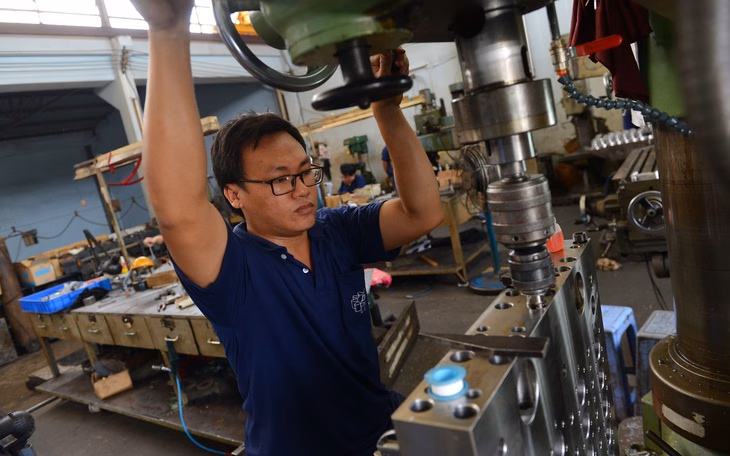 TP HCM cần ‘bộ não’ công nghiệp và ‘chủ xị’ liên kết vùng Làm gì để 'siêu đô thị' TP.HCM định hình trục công nghiệp mới? - Ảnh 5.
