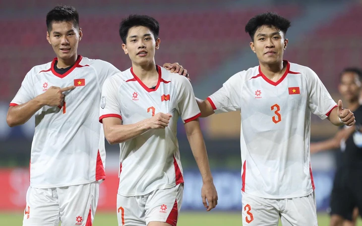 U23 Việt Nam thắng đậm Lào, chờ bùng nổ trước Campuchia U23 Việt Nam rút kinh nghiệm trận thắng Lào - Ảnh 3.