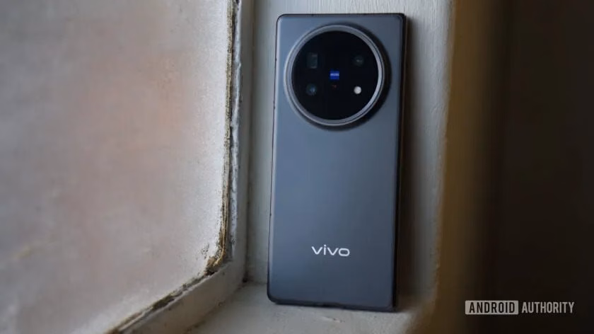 vivo X Fold5 – đối thủ nặng ký của Galaxy Z Fold7