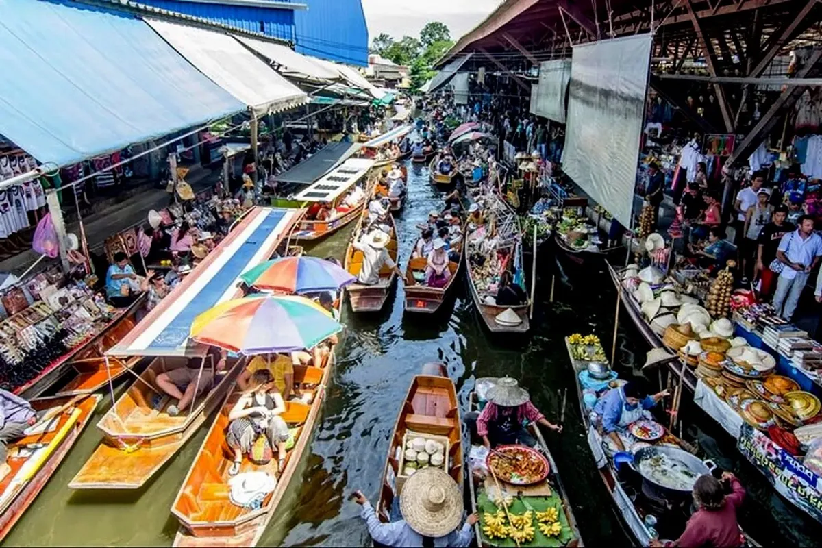 Thái Lan rất thành công với mô hình chợ nổi dù không có chợ nổi tự nhiên (Ảnh: Bangkokpost)