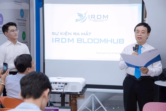 Nuôi dưỡng toàn diện trẻ em: Thảo luận về sự phát triển thân – tâm – tuệ trong thế kỷ 21 BloomHub - Mô hình học tập và đổi mới tích hợp