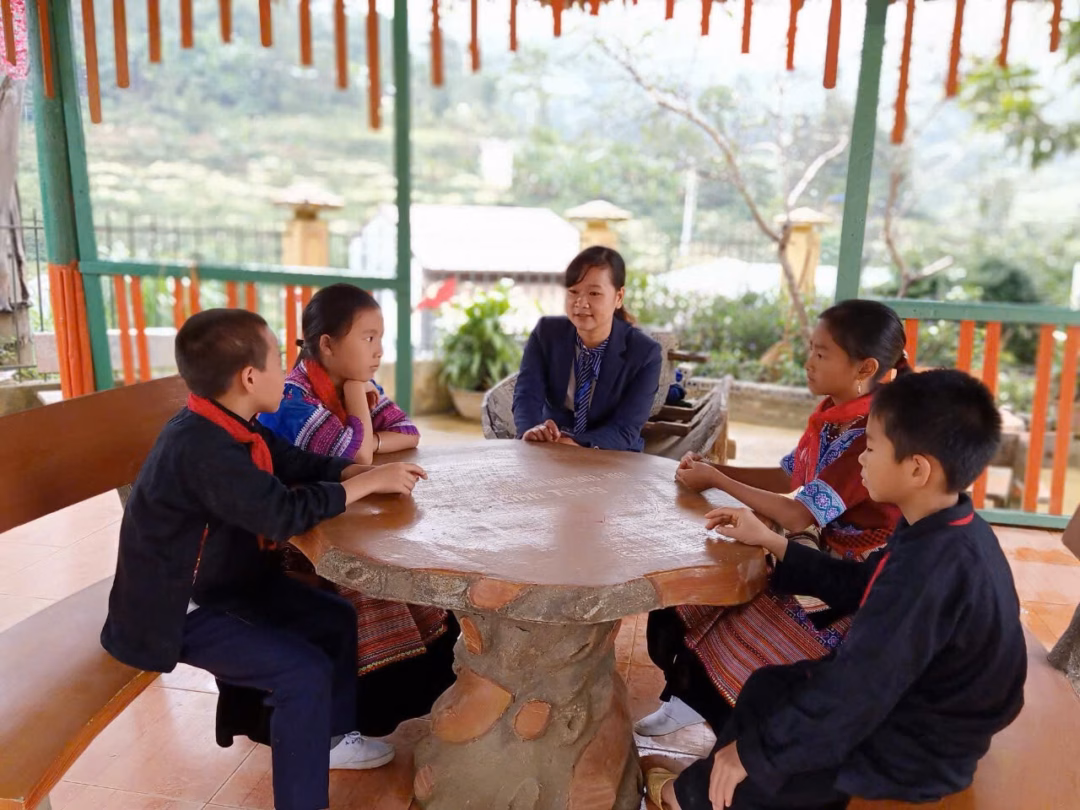 Thầy Chẩu Văn Trường - Giáo viên dạy Tin học, Trường Tiểu học và Trung học cơ sở Trương Định (xã Đắk Ơ, tỉnh Đồng Nai). Ảnh: NVCC