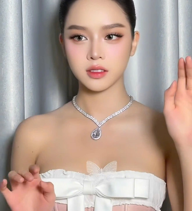 Hoa hậu Trần Tiểu Vy, Ngọc Châu và loạt sao Việt bị 'unbox'- Ảnh 6.