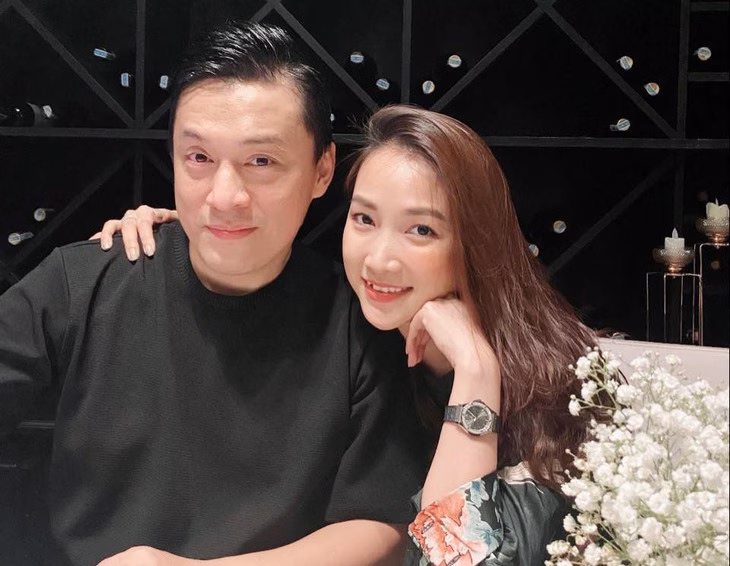 Tuổi tác không ngăn cản tình yêu: Những cặp đôi showbiz Việt vượt qua rào cản tuổi tác Lam Trường bên vợ kém 17 tuổi.
