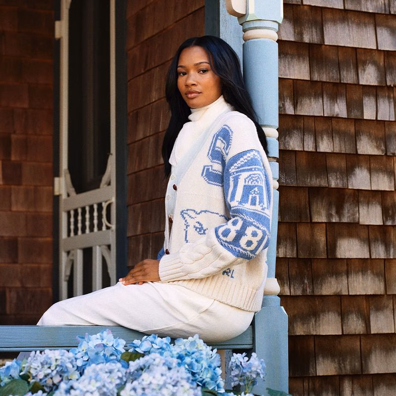 Mỹ phẩm, chăm sóc da và trang phục tập dưới 10 USD cho mùa hè Ralph Lauren Oak Bluffs campaign