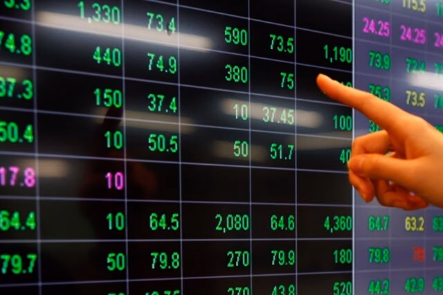 Thị trường tài chính Việt Nam: Cần chính sách thuế công bằng cho tất cả kênh đầu tư