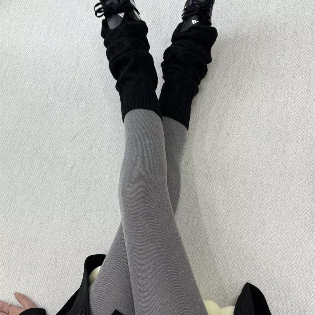 Tại sao quần legging thu đông lại là cứu cánh cho những ngày lạnh mà bạn không thể thiếu?