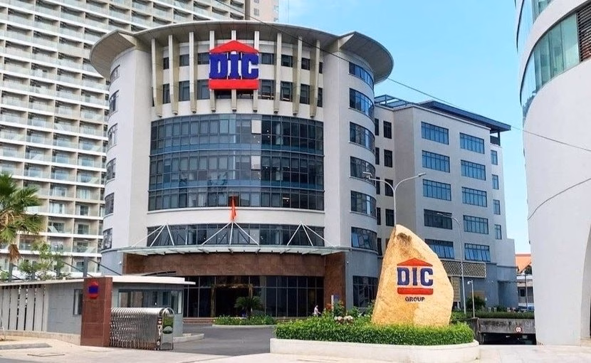 Chủ tịch DIC Corp và người thân bị bán giải chấp tổng cộng 2,350,400 cổ phiếu DIG Chủ tịch DIC Corp và người thân bị bán giải chấp tổng cộng 2,350,400 cổ phiếu DIG