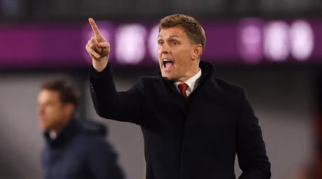 Fletcher làm không tệ trong ngày đầu dẫn dắt MU Darren Fletcher dẫn dắt Manchester United trong trận đấu đầu tiên