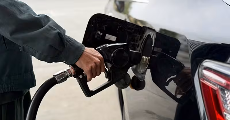 Giá xăng dầu hôm nay 9/1: Tăng mạnh WTI và Brent, giảm giá nội địa