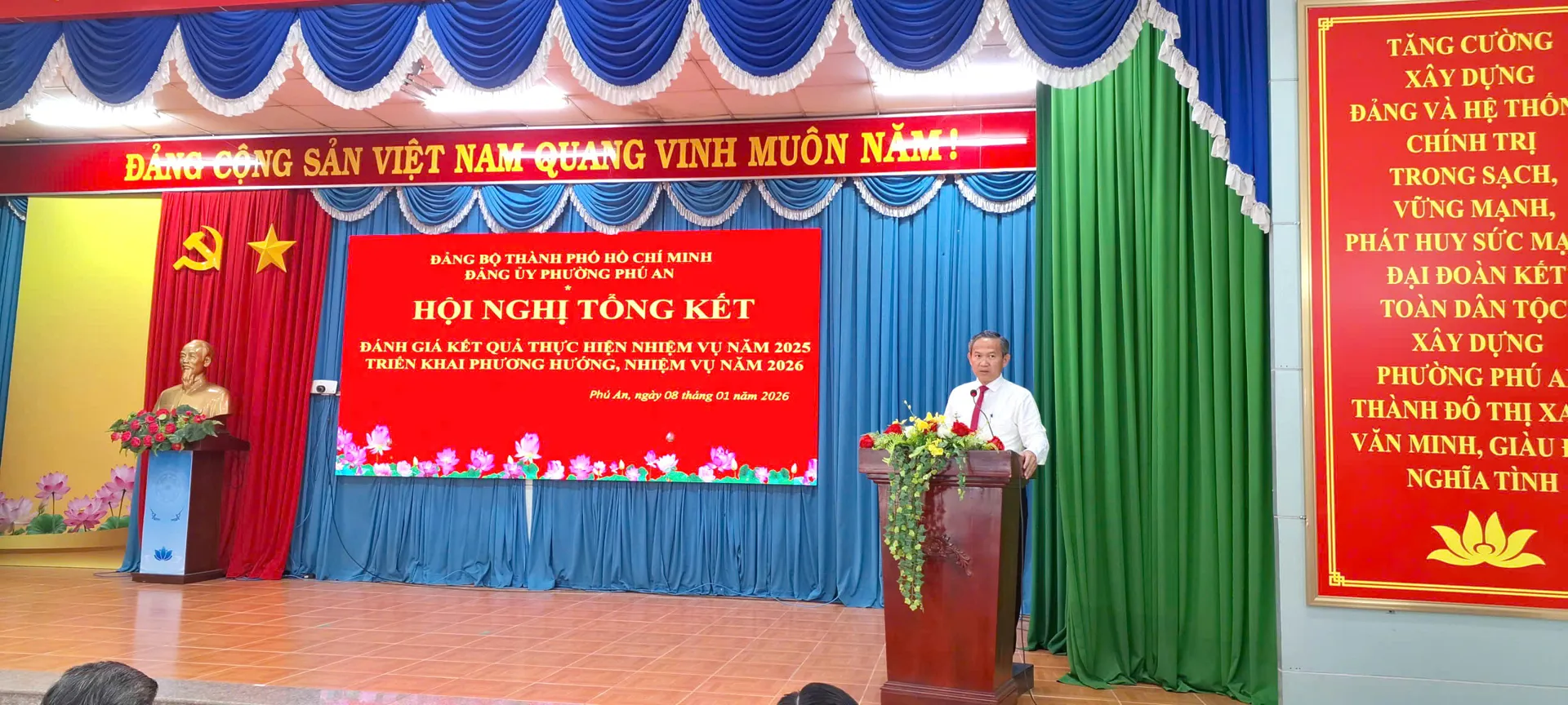 B&iacute; thư Nguyễn Ho&agrave;ng Th&ocirc;ng ph&aacute;t biểu tại hội nghị