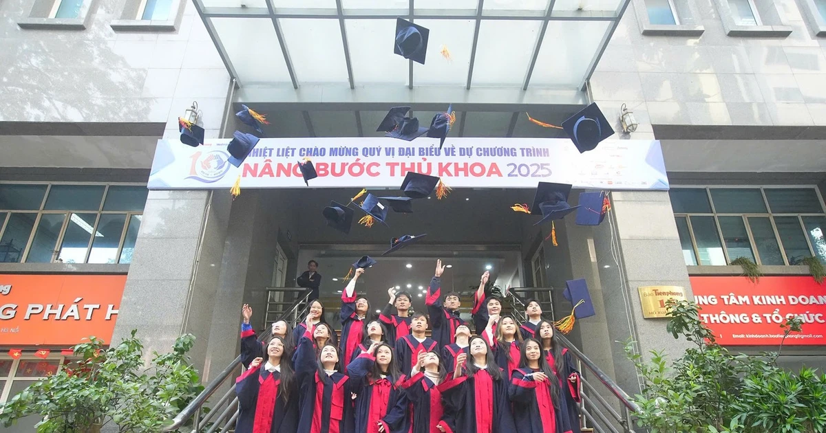 Học bổng Nâng bước Thủ khoa 2025: Cảm hứng từ Hà Nội