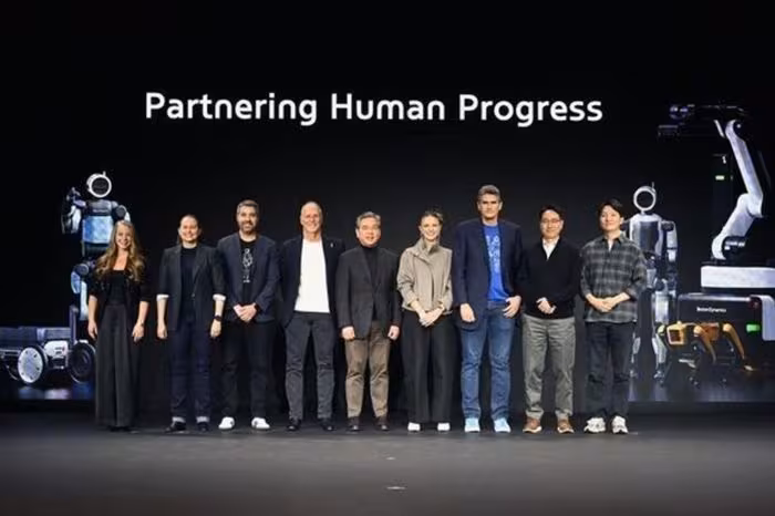 Hyundai Motor Group khai trương kỷ nguyên robot AI vật lý tại CES 2026