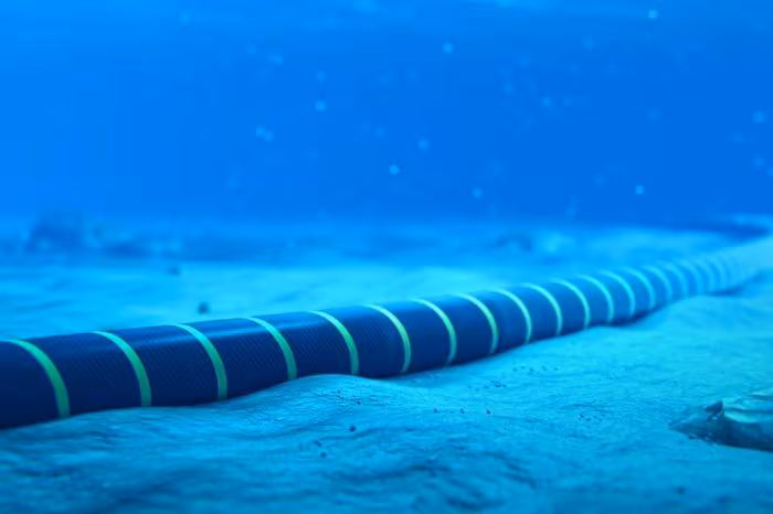 Latvia tiếp tục điều tra hỏng cáp quang Baltic – Ai là thủ phạm?