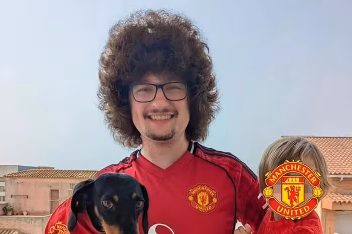 Luke Littler chế giễu thử thách “không cắt tóc” khi MU chưa thắng 5 trận liên tiếp