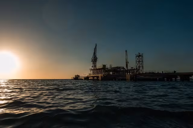 Mỹ kiểm soát xuất khẩu dầu Venezuela vô thời hạn: Chiến lược và tranh cãi