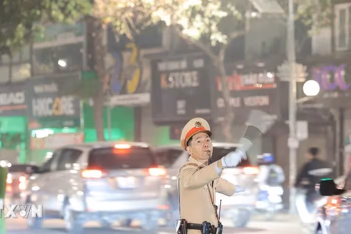 Phân luồng và điều tiết giao thông: Bảo đảm an ninh, an toàn cho Đại hội XIV