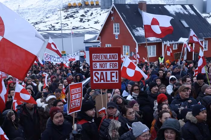 Tranh chấp Greenland: Mỹ đe dọa thuế, châu Âu cân nhắc “bazooka thương mại”