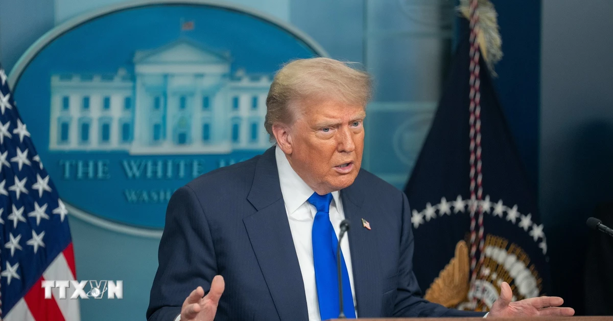 Trump đe dọa áp thuế nếu NATO không ủng hộ kiểm soát Greenland