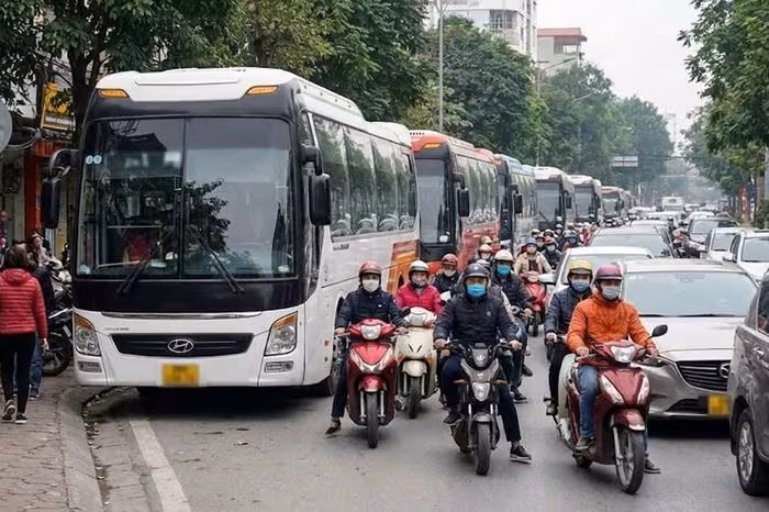 Ùn tắc sáng 19/1/2026 tại Chùa Láng, Vành đai 3: Nguyên nhân & giải pháp