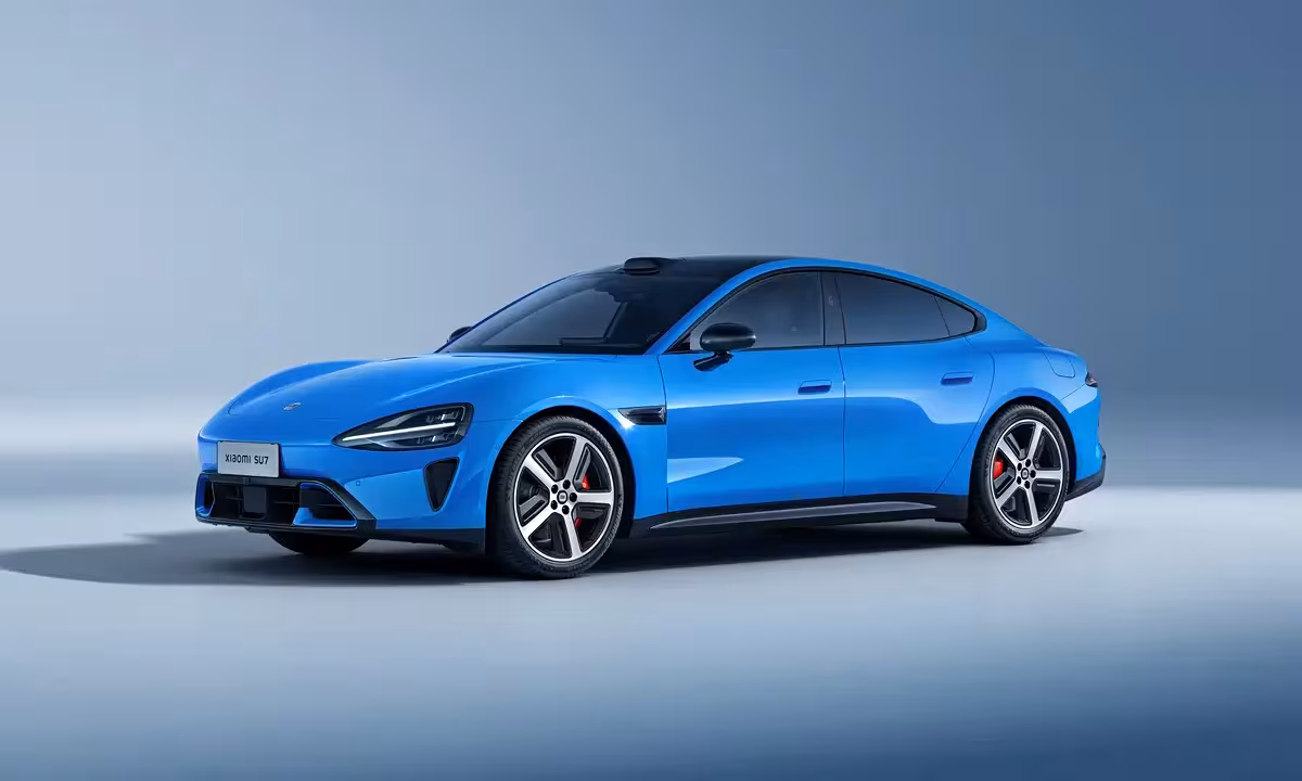 Xiaomi SU7 2026: Sedan điện hiệu suất cao, sạc nhanh 670km, ra mắt tháng 4
