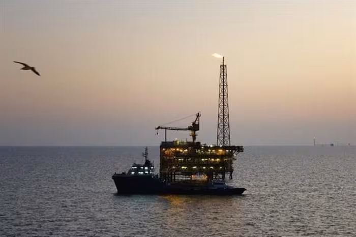 Căng thẳng leo thang: Iran tăng tốc xuất khẩu dầu thô lên mức cao nhất kể từ 2018