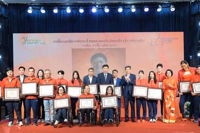 Đình Bắc, Thu Vinh Toả Sáng: Vinh Danh Thành Tích Thể Thao Việt Nam 2025