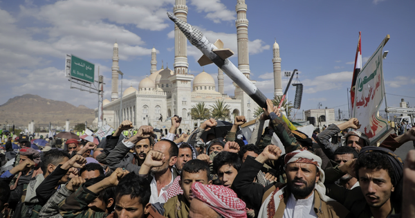 Houthi: Chiến lược Im Lặng Trong Ván Cờ Căng Thẳng Trung Đông