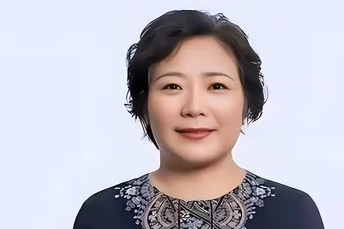 Huyền Thoại Ngô Á Quân: Từ Phóng Viên Thành Nữ Tỷ Phú Bất Động Sản Tự Thân